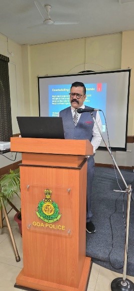 Dr. Rishi Kulshresth sharing stage with the DGP - Goa Police Sh. Alok Kumar, IG Sh. Ajay Sharma, IG Goa Police, Sh. Deep Chand Ji, Sp. Commissioner of Delhi police, Sh. Ashish Paul, VP, ITC Ltd, Sh. Santosh Desai SP, Goa Police
